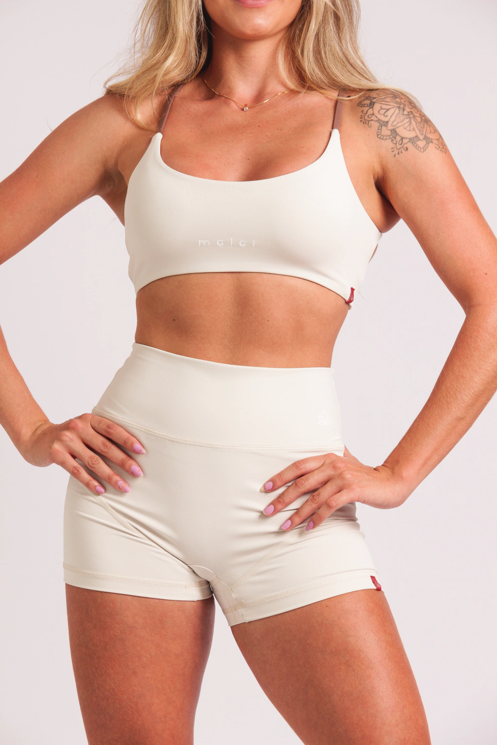 SHORTS RECORTES GRAZI OFFWHITE