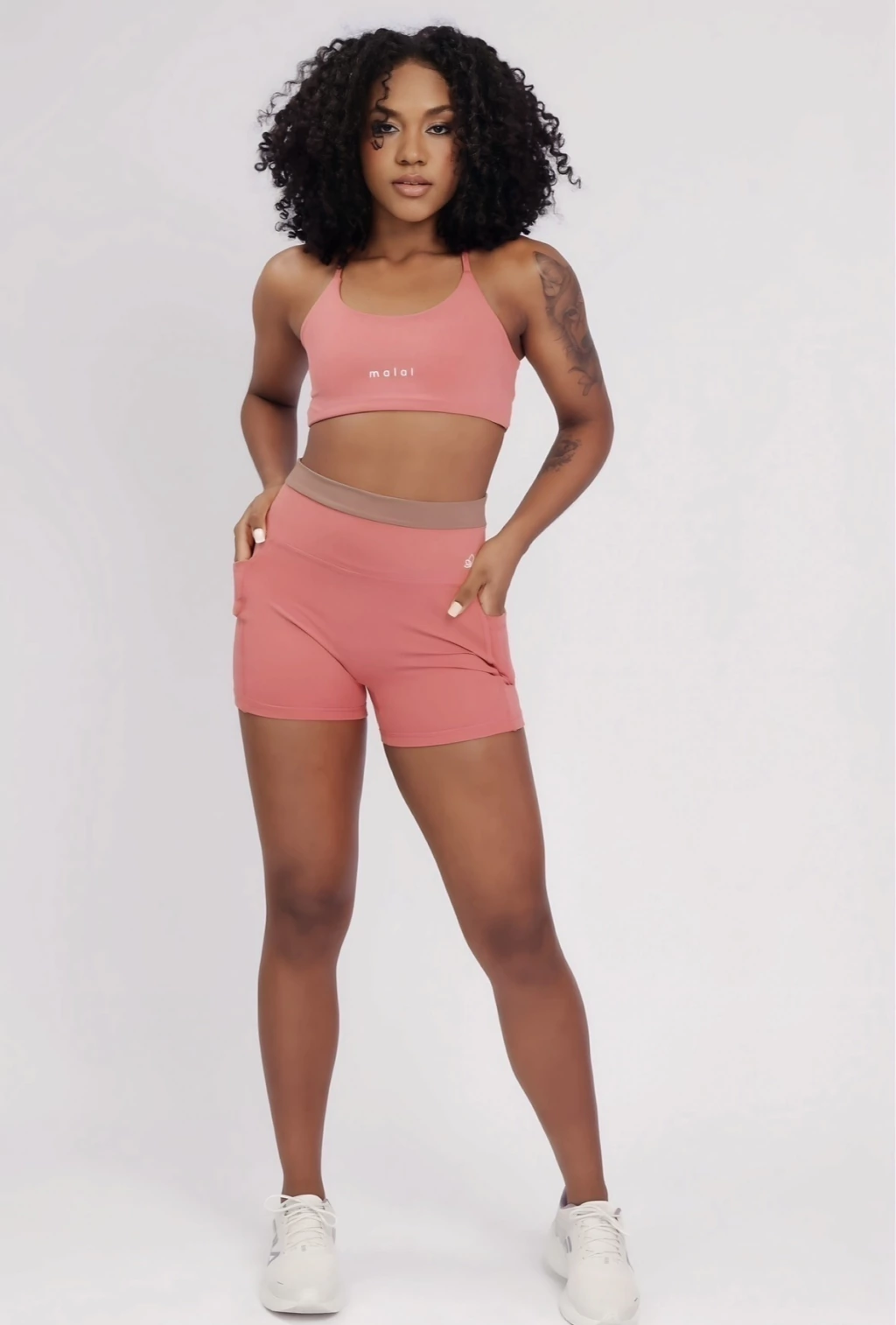 SHORTS LÍVIA BICOLOR CHERRY
