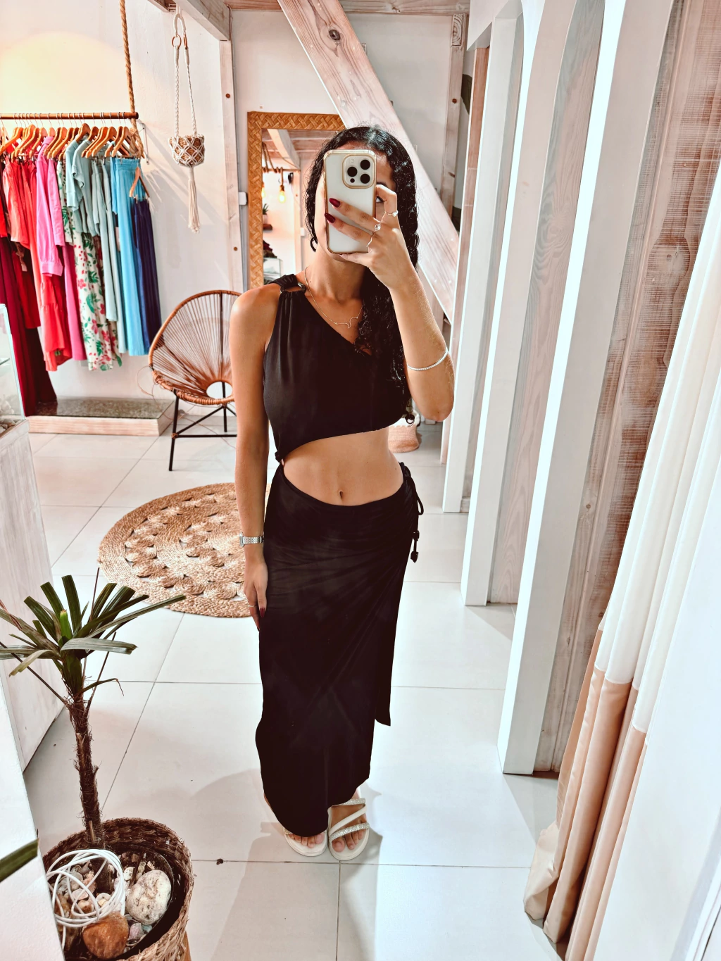 VESTIDO LUNA OMBRO SÓ PRETO