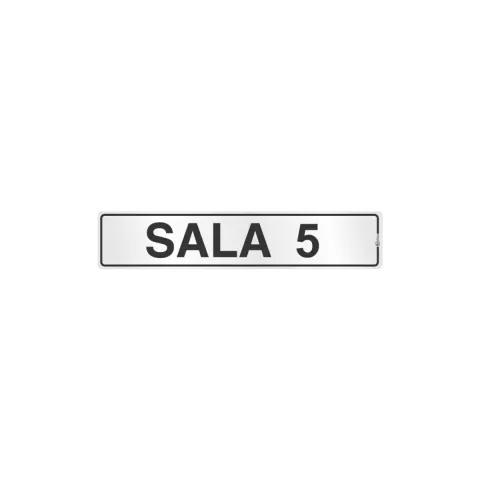 Placa de sinalização indicando "SALA 5" em alumínio.