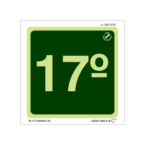 Placa de sinalização fotoluminescente indicando o 17º andar, com fundo verde e números em destaque.