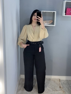 Calça pantalona alfaiataria c/ cinto - Closet da Lê