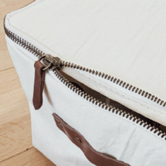 Contenedor con cierre natural 28x28x23 en internet