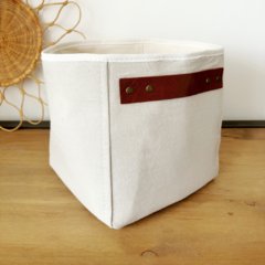 Contenedor cuadrado gris perla 18x18x18