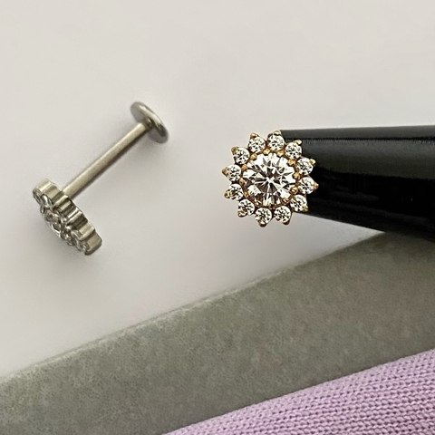 Piercing Titânio Labret Zircônia Girassol