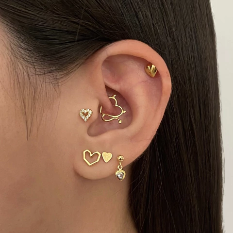 Piercing Torção Coração Diabinho Dourado - comprar online