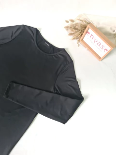 Remera térmica negro en internet