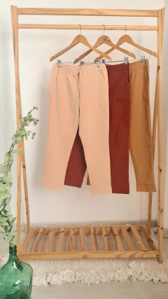 Jogger bengalina ladrillo - comprar online