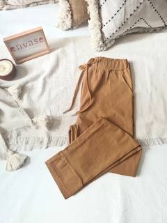 Jogger bengalina camel - comprar online