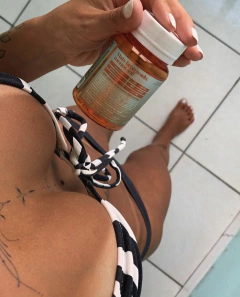 Cápsulas de bronceado Nude para 2 MESES en internet