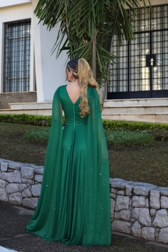 VESTIDO DE FESTA LONGO BRILHOSO LONGO COM CAPAS CHIPRE - Fábrica dos Vestidos
