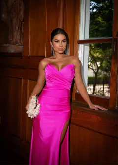 Imagem do VESTIDO DE FESTA LONGO SEREIA COM FENDA FINLÂNDIA