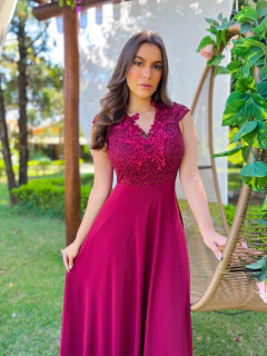 VESTIDO DE FESTA RENDA COM BRILHO SÉRVIA na internet