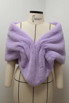 ESTOLA DE PELO TENDÊNCIA QUENTINHA PARA VESTIDO DE FESTA na internet
