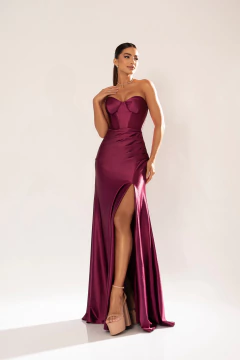 VESTIDO DE FESTA TENDÊNCIA FASHIONISTA TOMARA QUE CAIA COM FENDA SALAMANCA - comprar online
