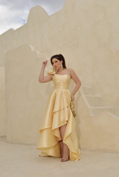 VESTIDO DE FESTA LONGO ACETINADO DETALHE NO OMBRO SAIA EM CAMADAS FASHIONISTA LANÇAMENTO PESCARA - comprar online