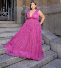 VESTIDO DE FESTA LONGO SAIA CASCATA TULE COM BRILHO TENDÊNCIA PLUS SIZE ALEXANDRIA - loja online