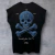REGATA PRETA SKULL JEANS