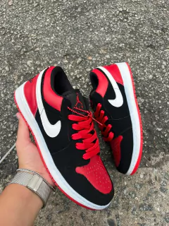 Jordan veludo Preto e vermelho cano baixo