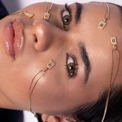 Colar Medalha Inicial na internet