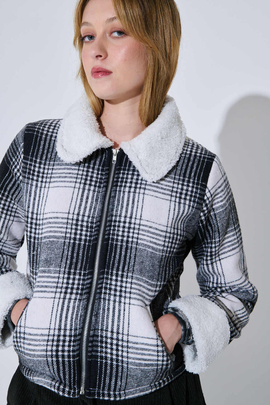 Campera Fierce - comprar online