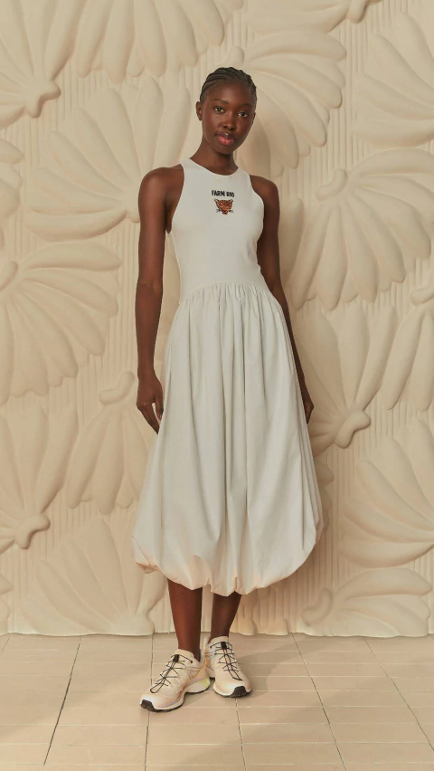 Vestido Balonê Bordado Banana Off - FARM - comprar online