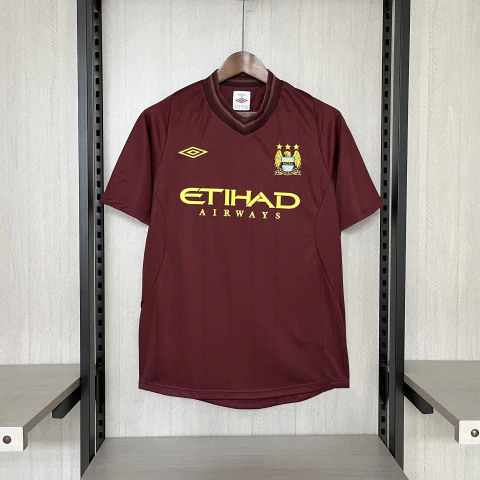 Camisa II Manchester City Retrô 2012/13 - Vinho - Umbro - comprar online