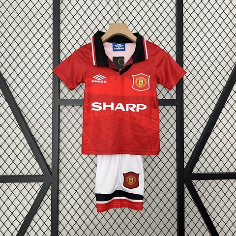 Camisa e Short Infantil Retrô Manchester United I 1994/96 Vermelho e Branco - Umbro - comprar online