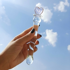 DILDO DE VIDRO COM DETALHE EM CORAÇÃO 15 x 2 CM na internet