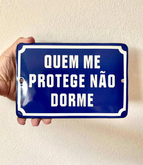 Quem me protege não dorme - comprar online