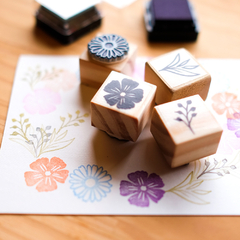 Kit Carimbo Flores C | com 4 un (2.5x2.5 cm)