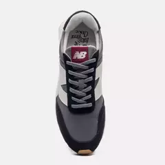 Tênis New Balance 370v1 Black/Permafrost na internet