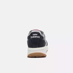 Imagem do Tênis New Balance 370v1 Black/Permafrost