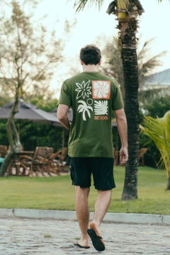 T-shirt Tropical na internet