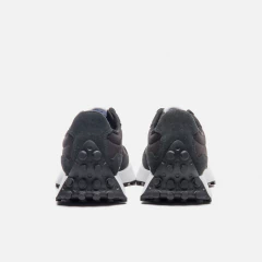 Tênis New Balance 327v1 Preto/Branco - loja online