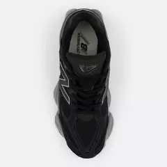 Tênis New Balance 9060 Preto/Cinza na internet