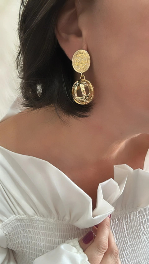 BRINCO AROUCA DOURADO