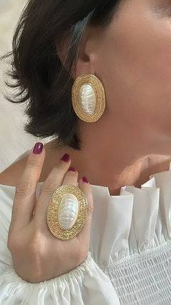 BRINCO LISBOA DOURADO