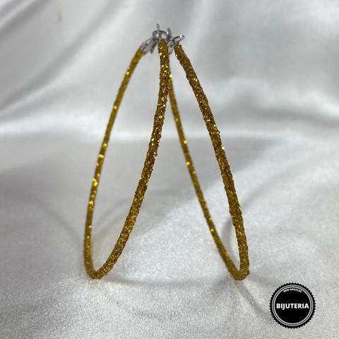 Argolas de glitter dourada (BIJUTERIA)