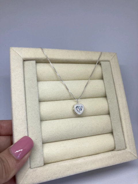 Colar Crystal Heart