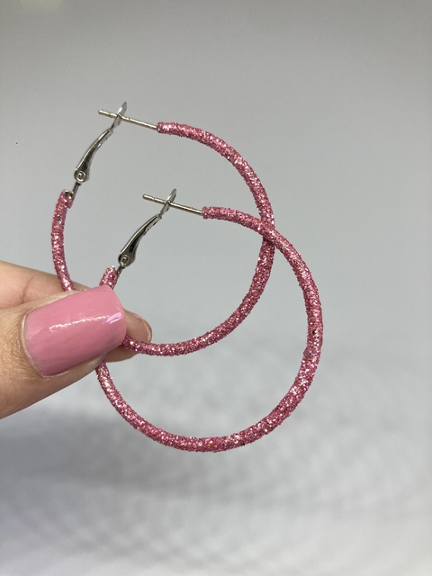Argolas de glitter rosa (BIJUTERIA)