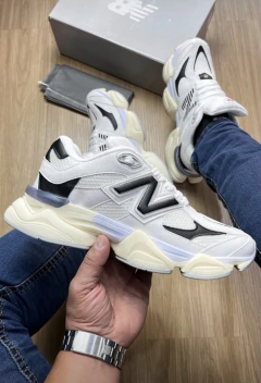 NB-9060 - AmiShowroom
