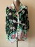 Camisa floral estampada preta e branca