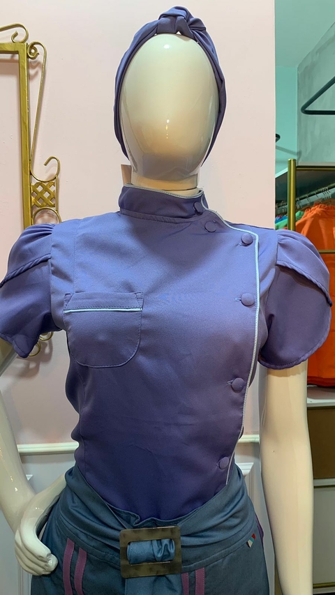 DÓLMÃ LAVANDA COM VIES AZUL CLARO