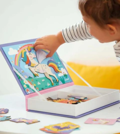 Livro Magnético Unicórnios na internet