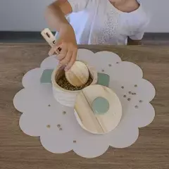 Panela e Colher de Pau (Mini Cozinha) - Toca do Jiló | Brinquedos e Outros Afetos