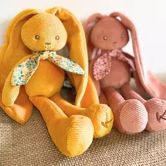 MEU AMIGO COELHO TERRACOTA (35 CM) - Kaloo na internet