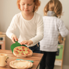 Pizza (Coleção Comidinha) na internet