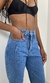 Mom Jeans Naomi na internet