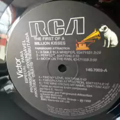 Lp Fairground Attraction - The First of a million kisses - Sebo Casa Laranja